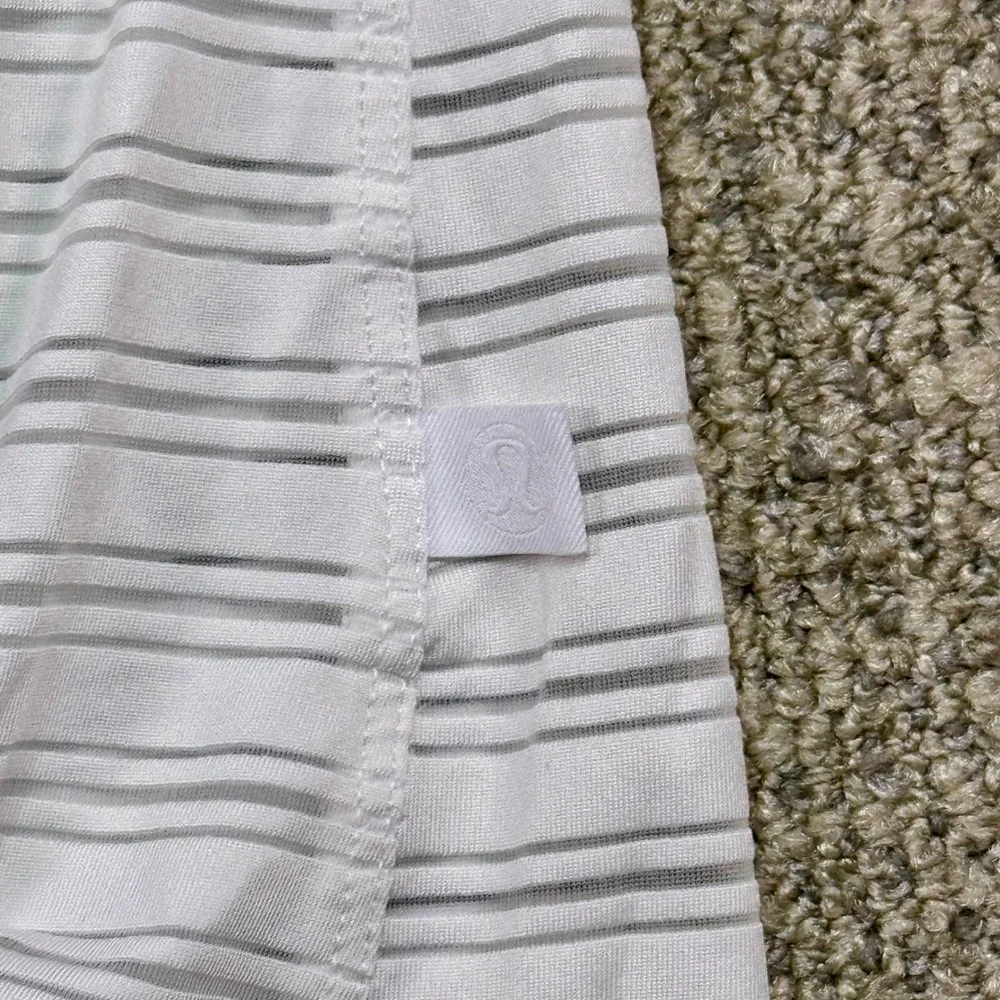 Lululemon Striped Long Sleeve Tie Side Wrap Top Womens 6 Stretch Athleisure‎